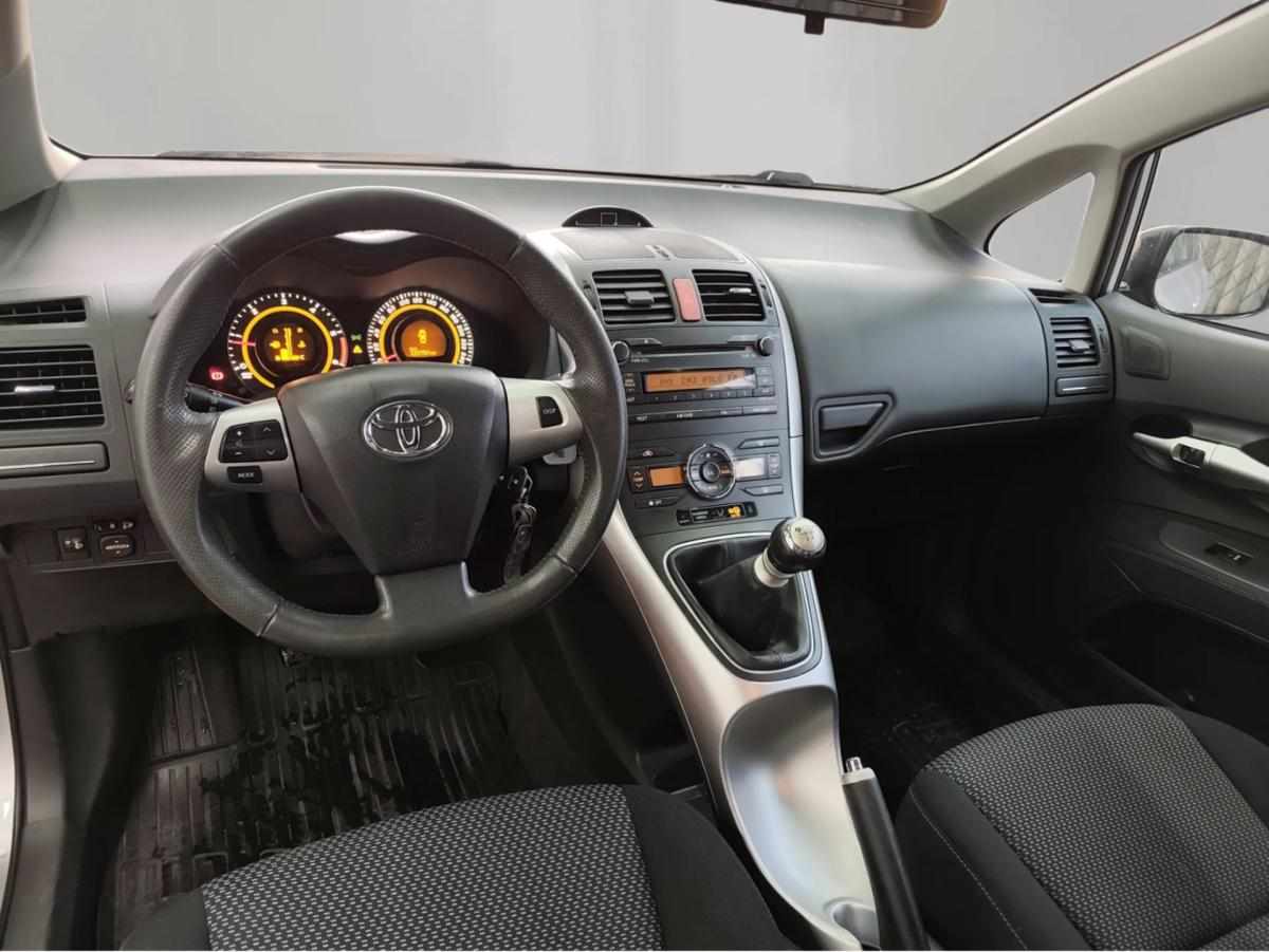 toyota-auris-1-4-d-4d-2010-diesel-1364cc