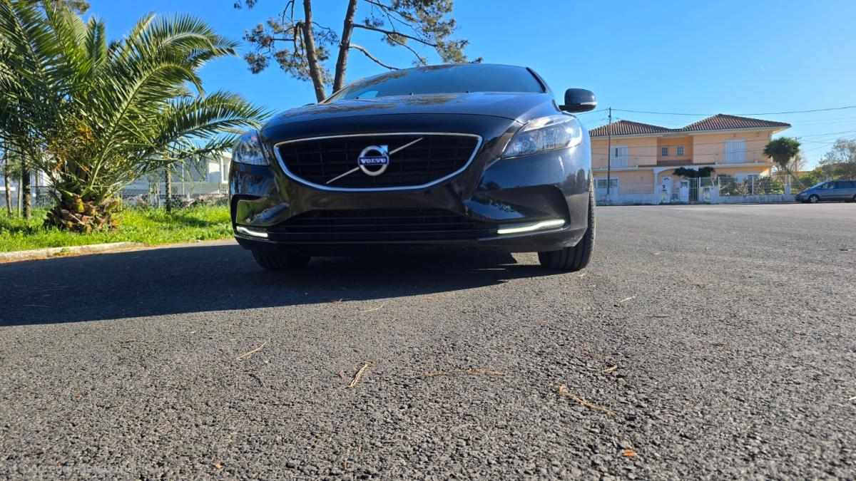 volvo-v40-1-6-d2-2015-diesel-1560cc