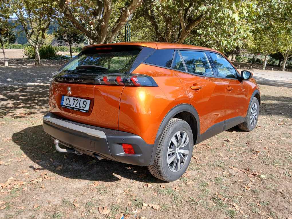 peugeot-2008-1-2-puretech-2021-gasolina-1199cc