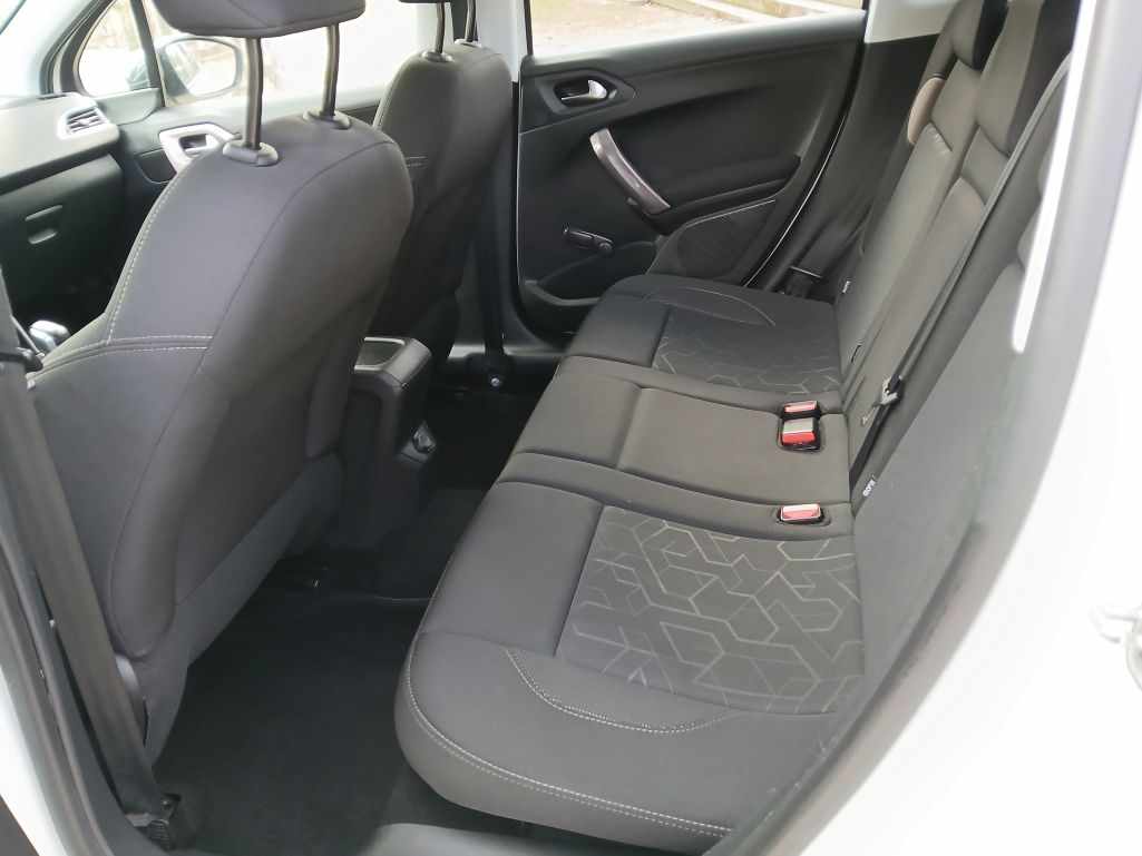 peugeot-2008-2016-gasolina-1199cc