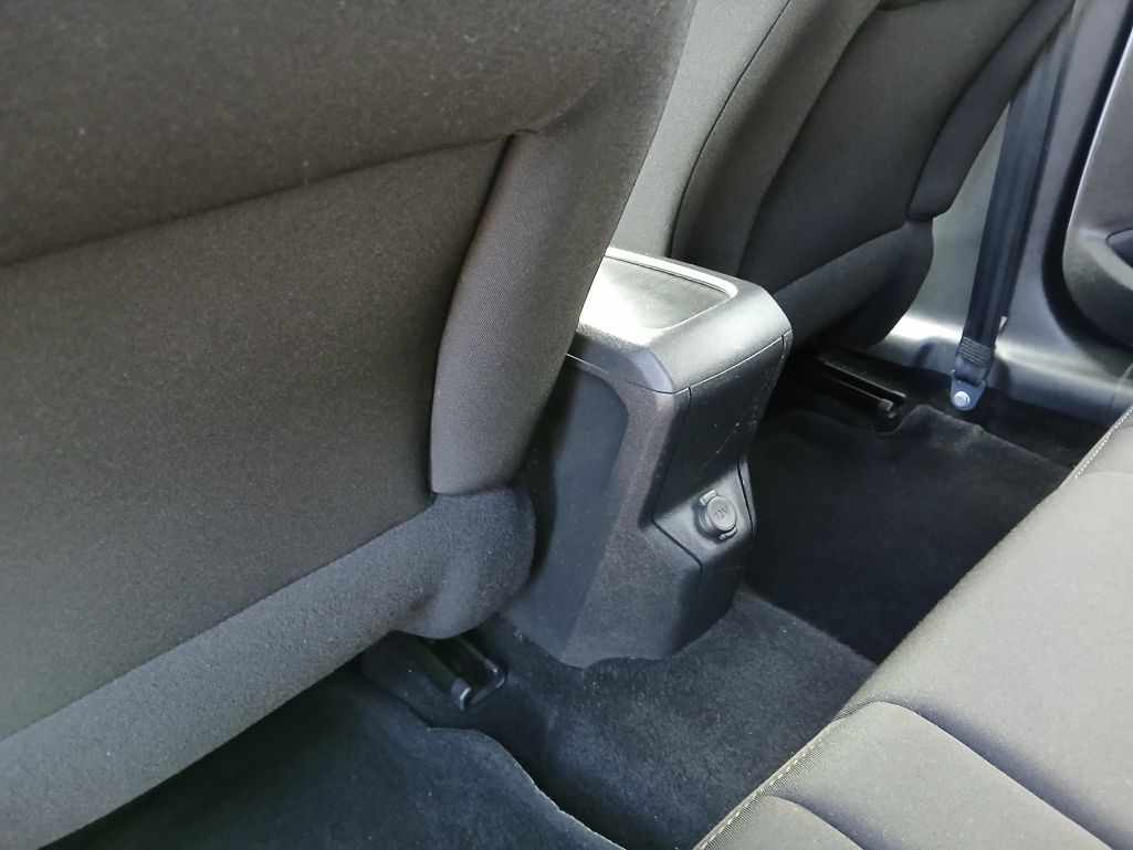 peugeot-2008-2016-gasolina-1199cc