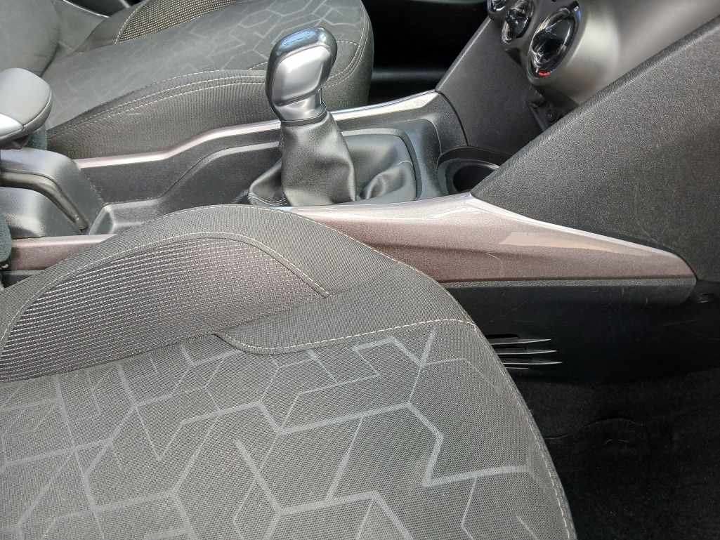 peugeot-2008-2016-gasolina-1199cc