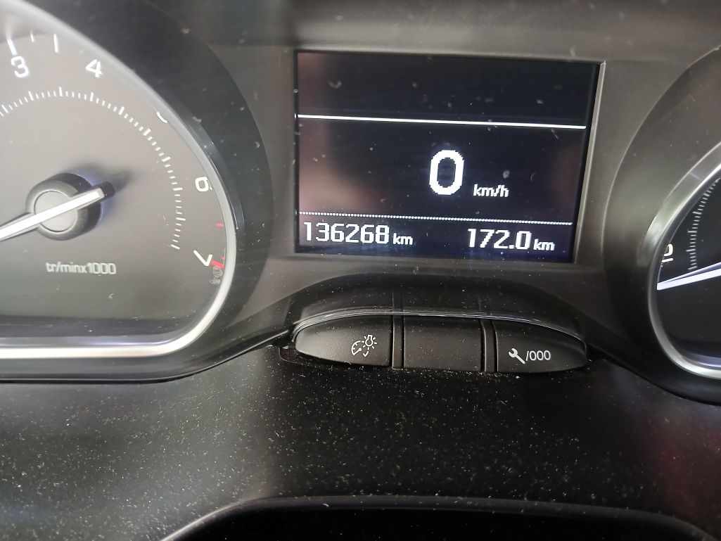 peugeot-2008-2016-gasolina-1199cc