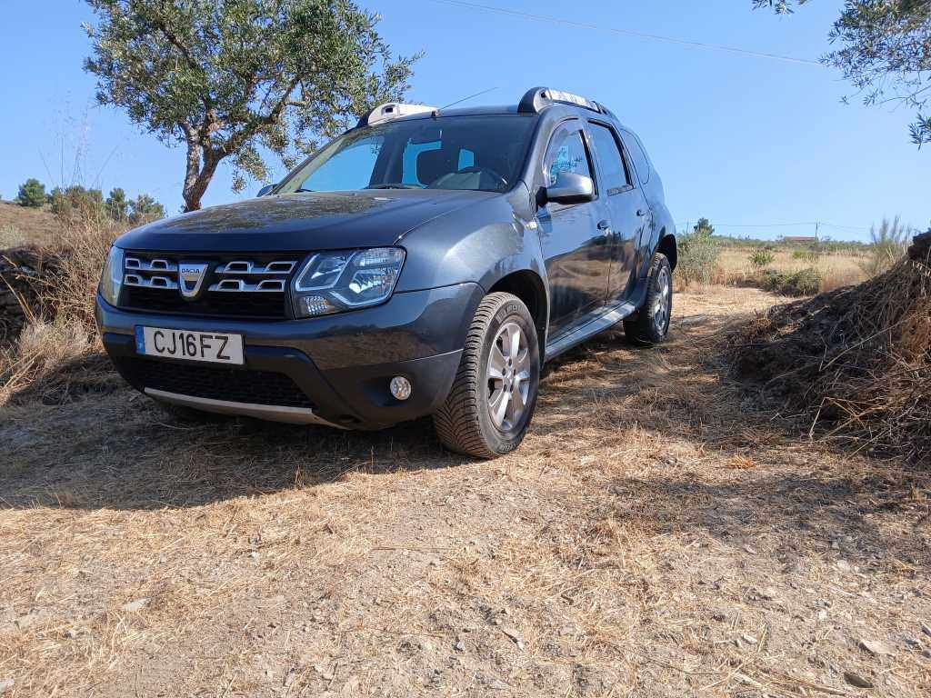dacia-duster-1-5-dci-2015-diesel-1461cc