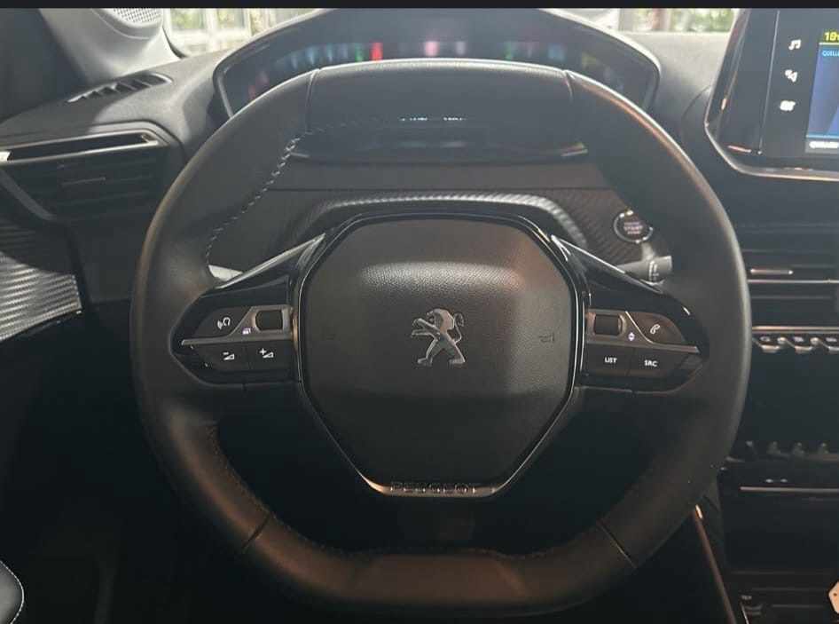 peugeot-e-208-2022-eletrico