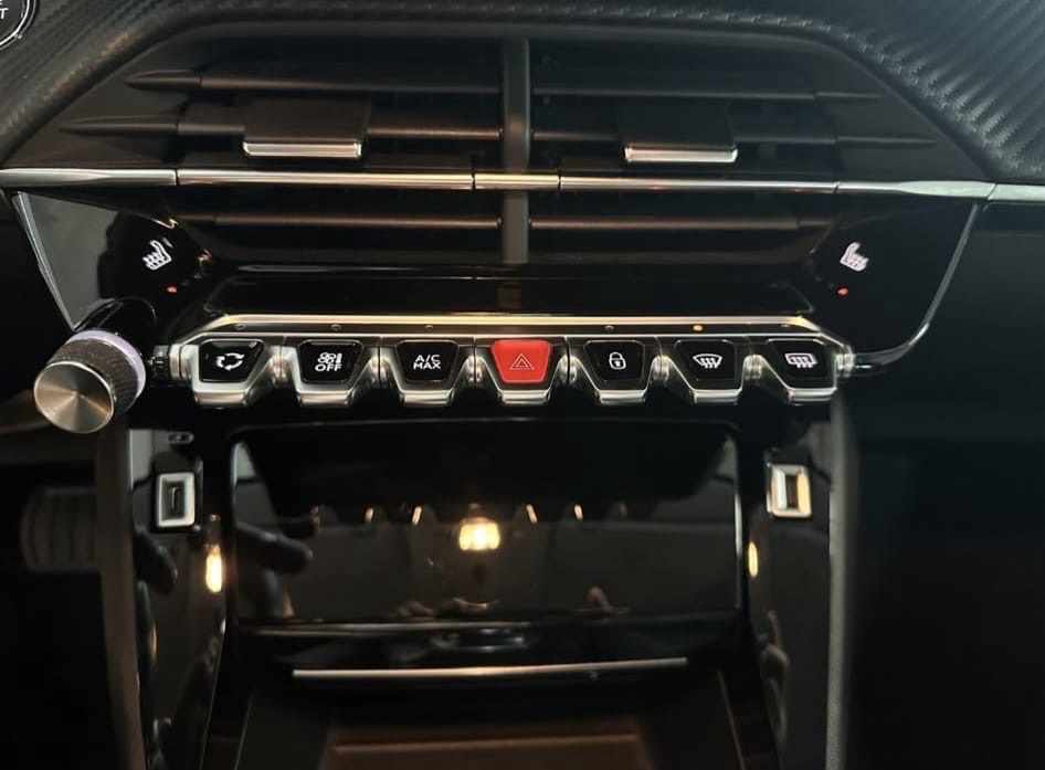 peugeot-e-208-2022-eletrico