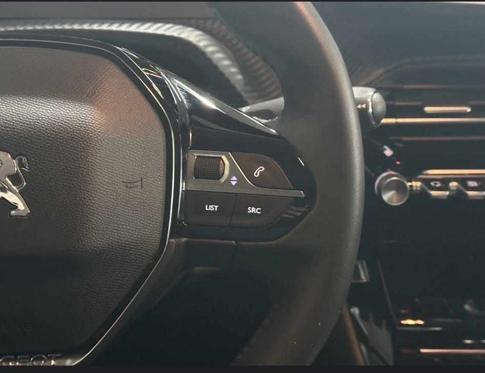peugeot-e-208-2022-eletrico