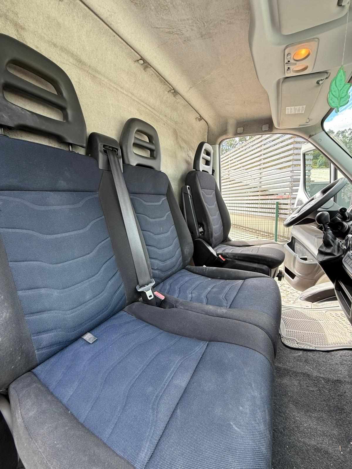 iveco-daily-2-3-156cv-2017-diesel-2287cc