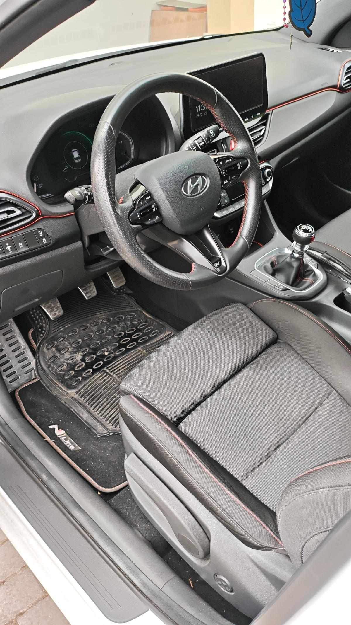 hyundai-i30-1-6-crdi-2021-diesel-1598cc