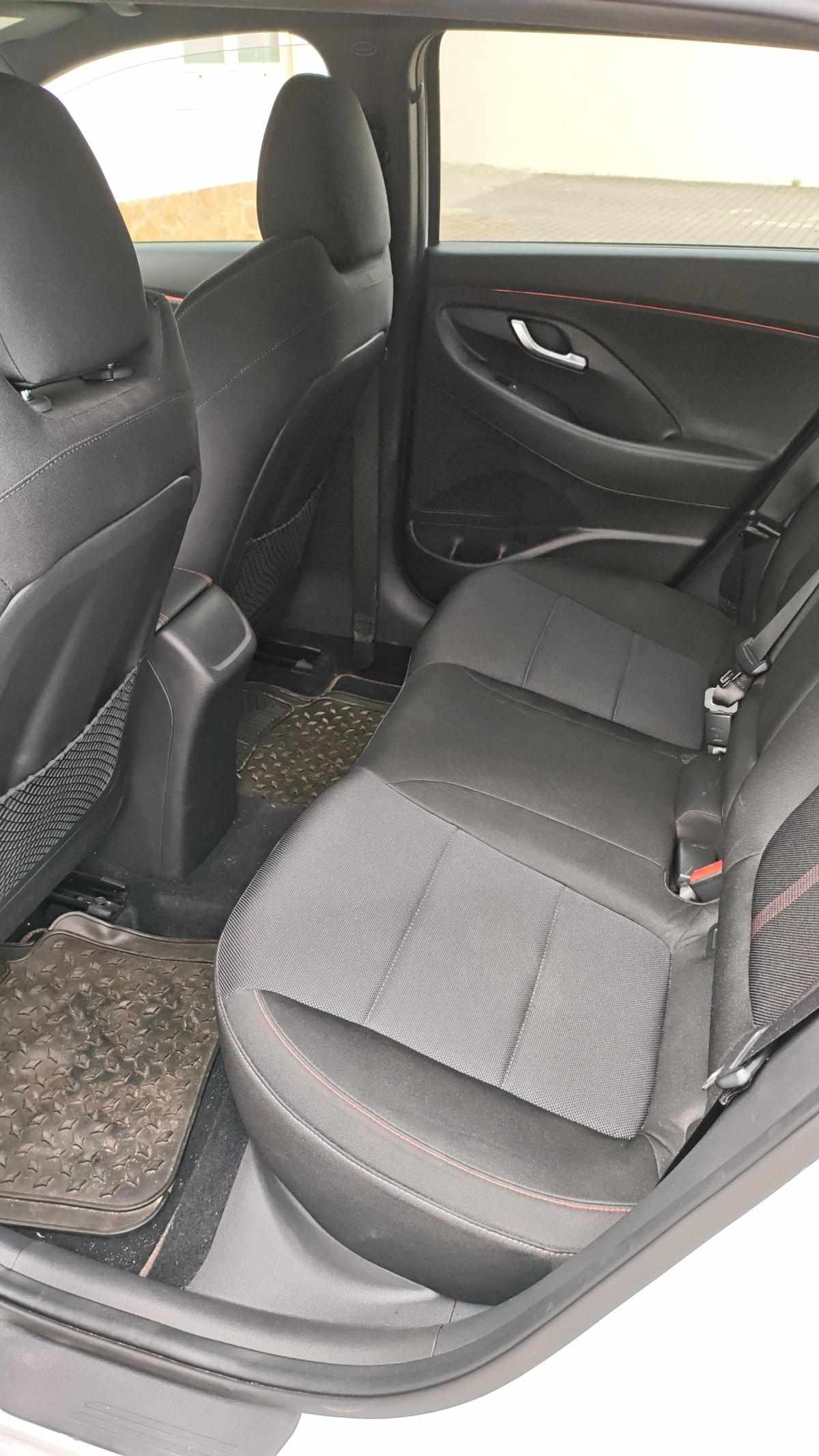 hyundai-i30-1-6-crdi-2021-diesel-1598cc