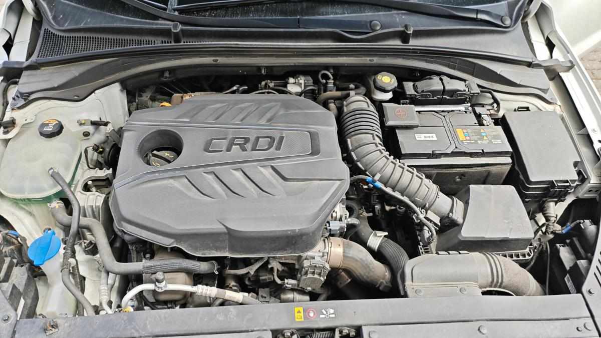 hyundai-i30-1-6-crdi-2021-diesel-1598cc