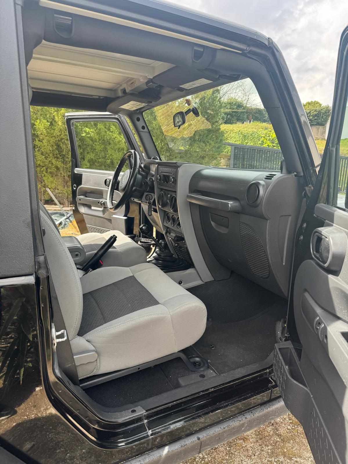 jeep-wrangler-2-8-4x4-2010-diesel-2777cc
