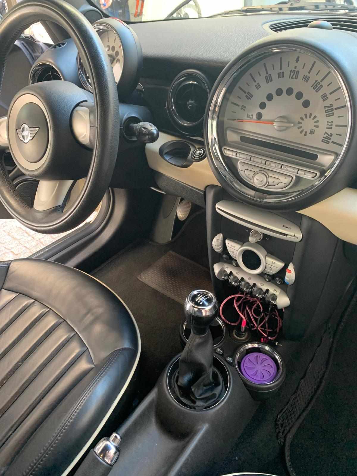 mini-hatch-d-2-0-2008-diesel-1560cc