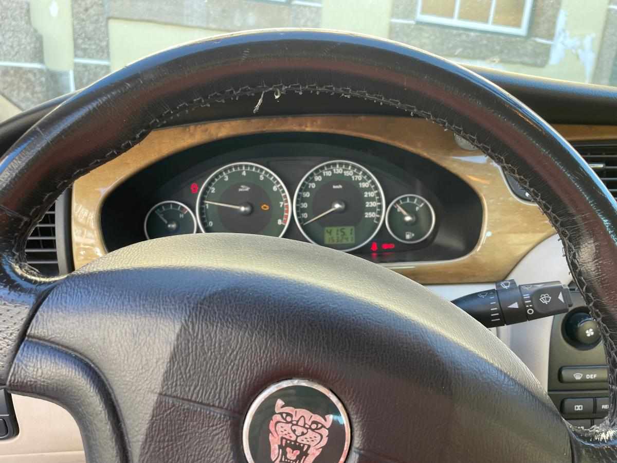 jaguar-x-type-2-5-v6-4x4-2002-gasolina-2495cc