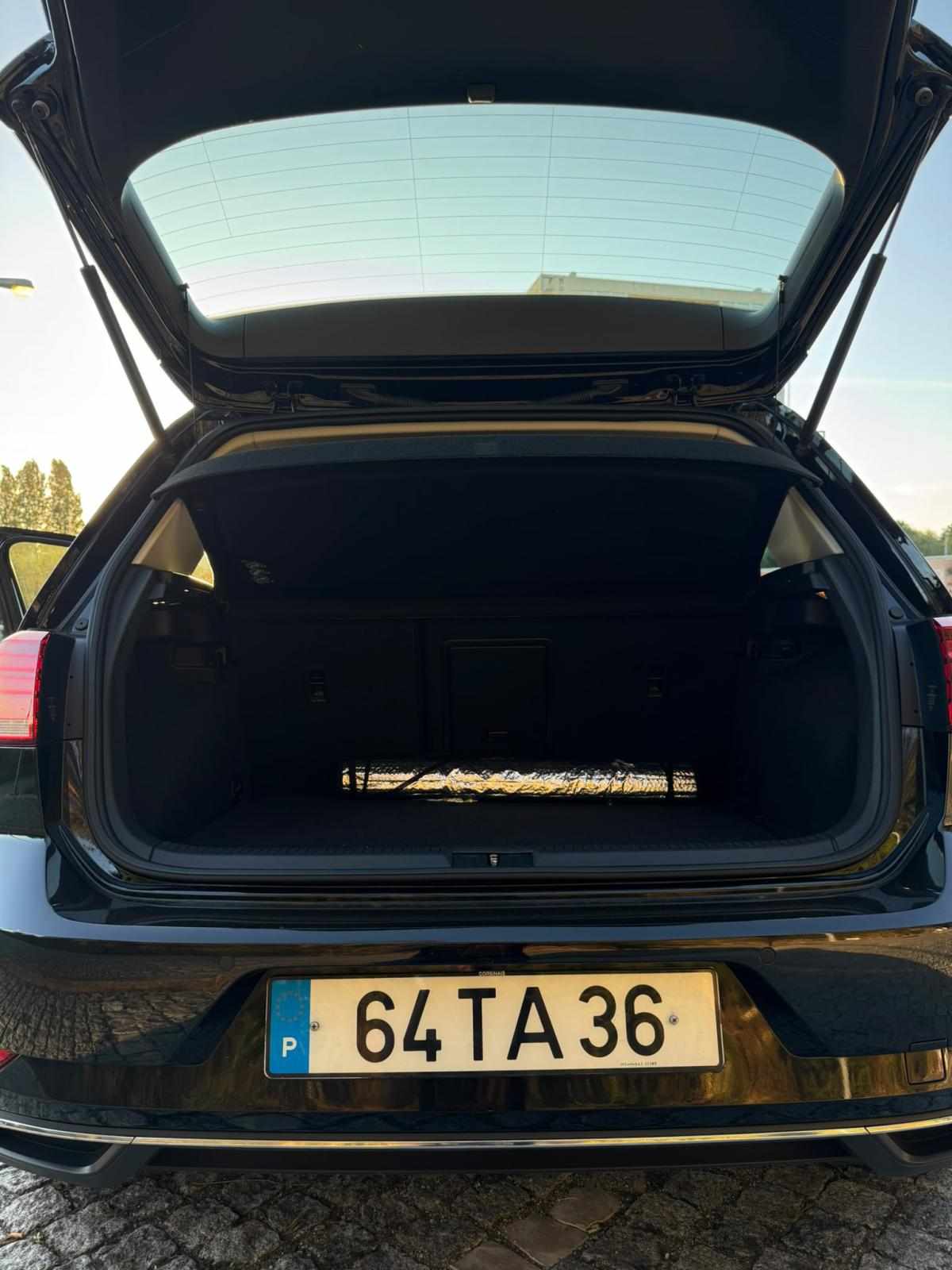 volkswagen-golf-1-6-tdi-bluemotion-2017-diesel-1598cc