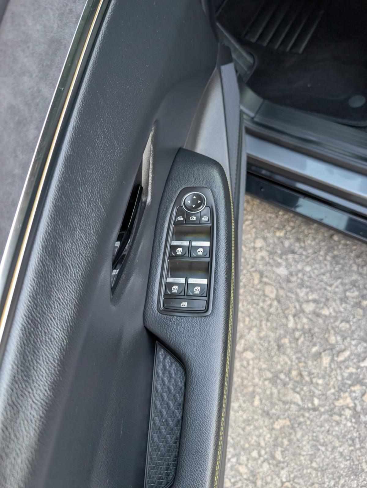 renault-megane-e-tech-ev60-2024-eletrico