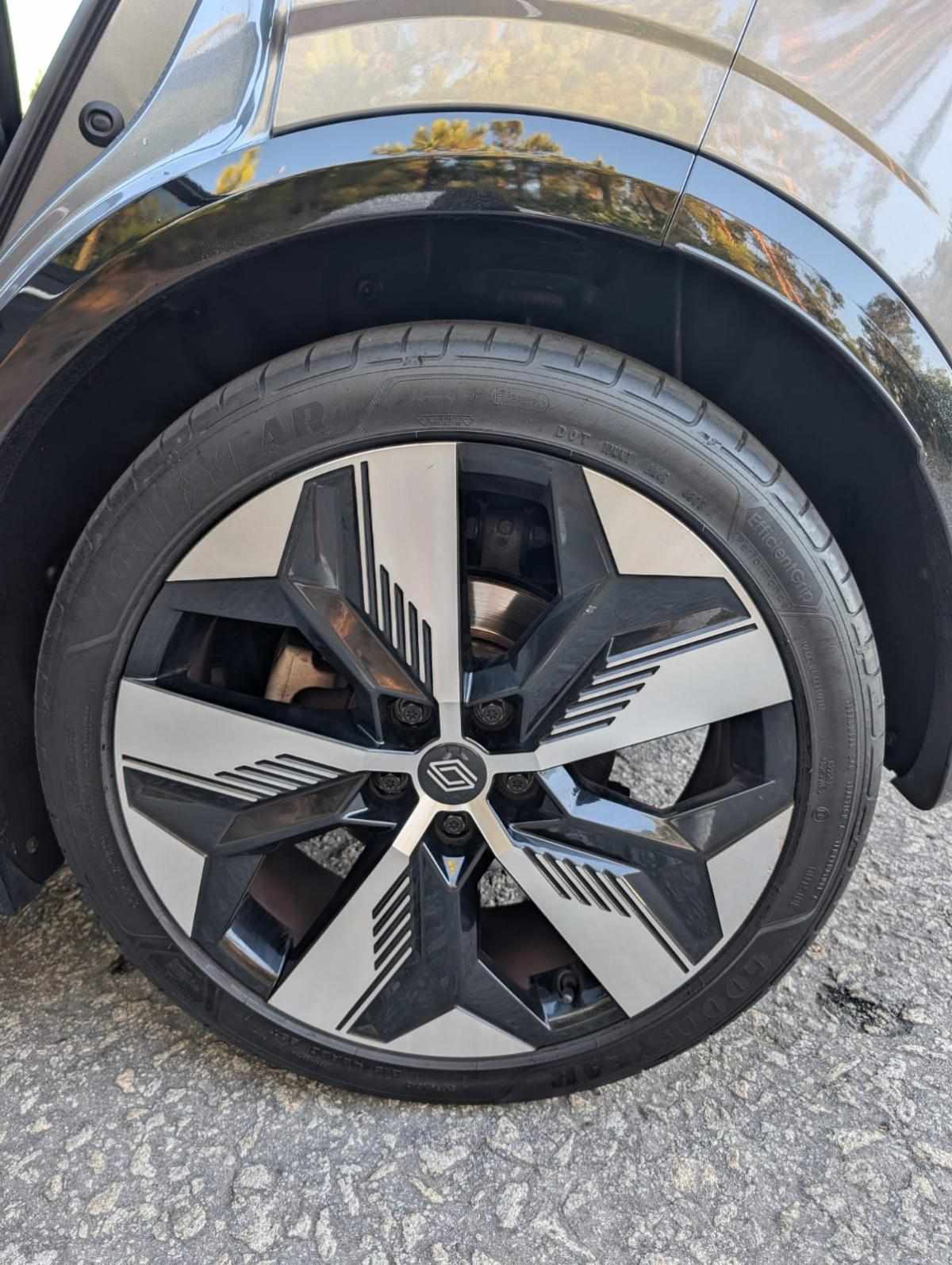 renault-megane-e-tech-ev60-2024-eletrico
