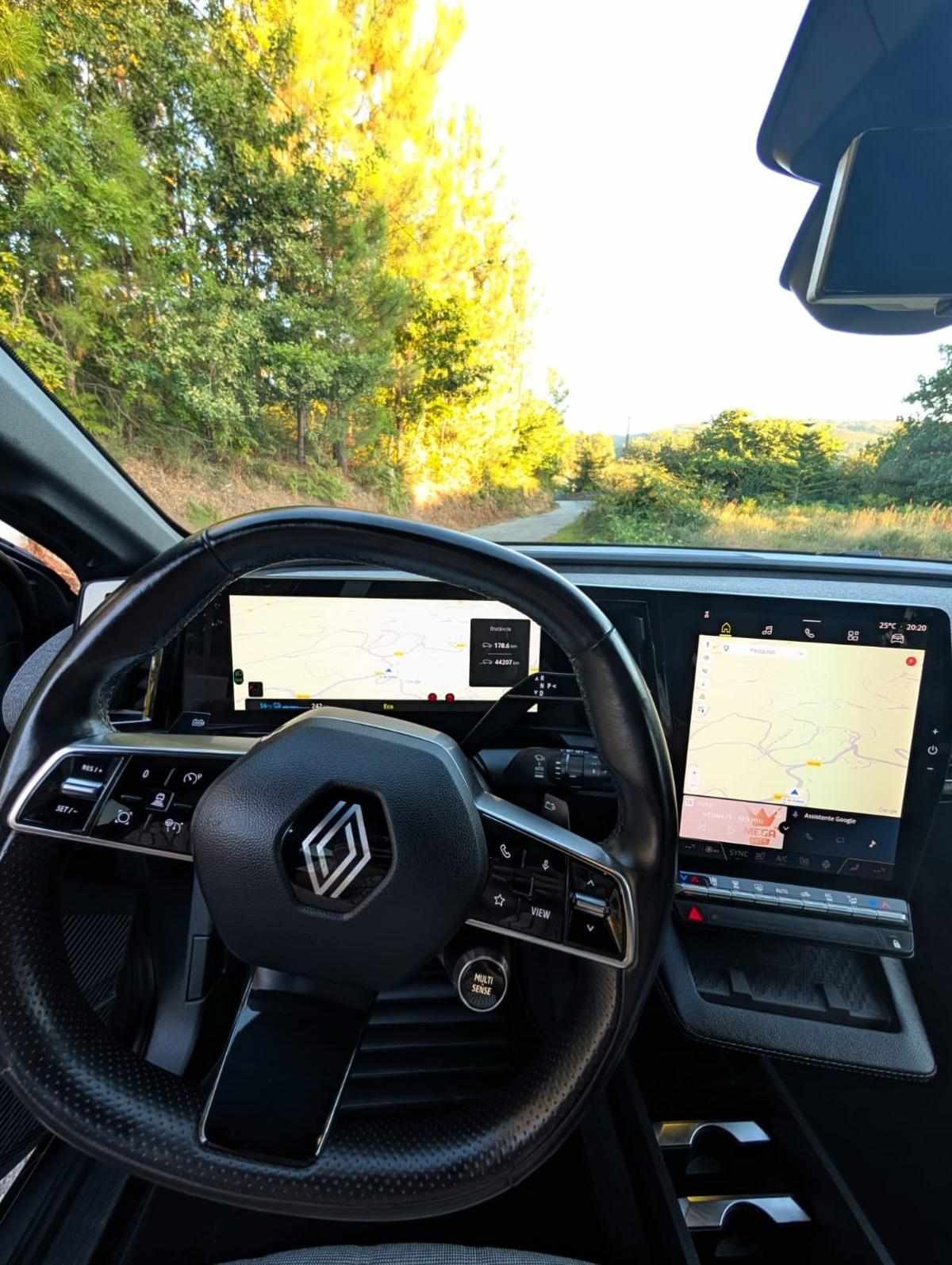 renault-megane-e-tech-ev60-2024-eletrico