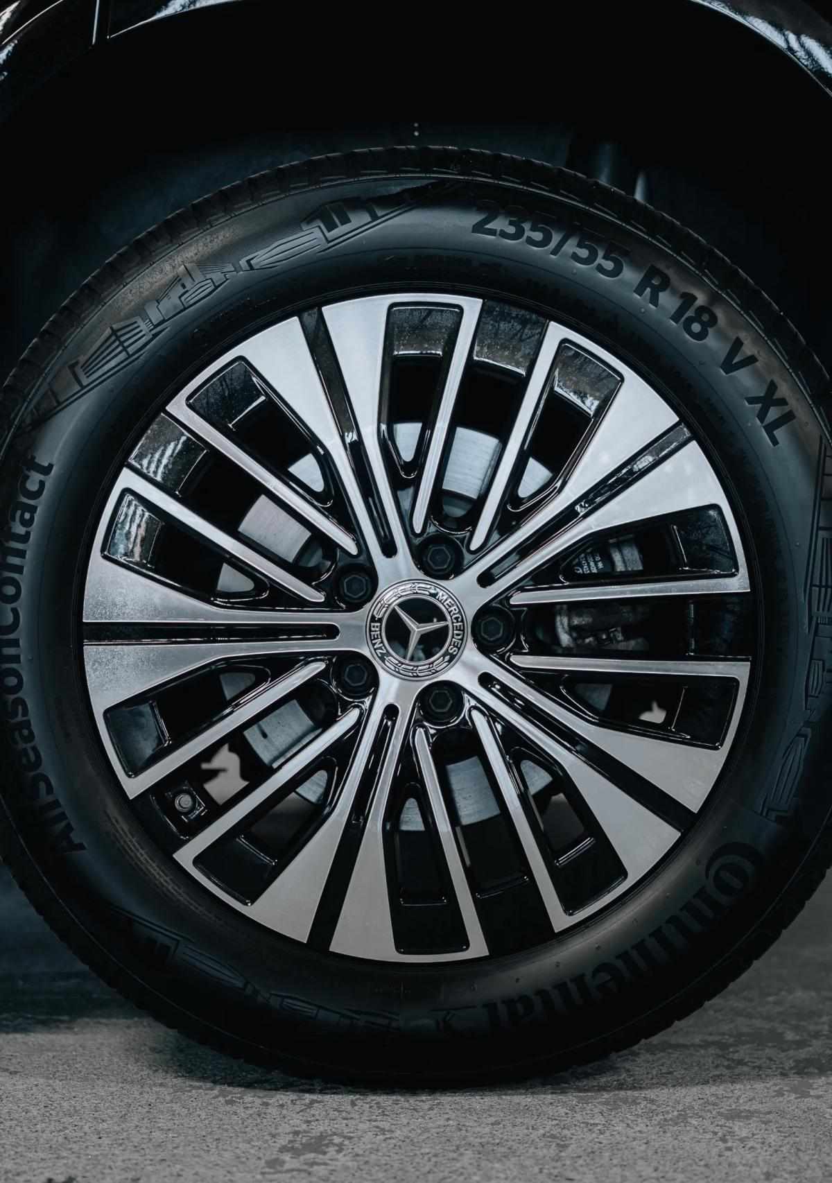 mercedes-benz-eqa-300-4matic-2024-eletrico
