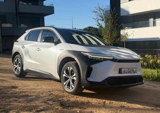 toyota-bz4x-71-4-kwh-2022-eletrico