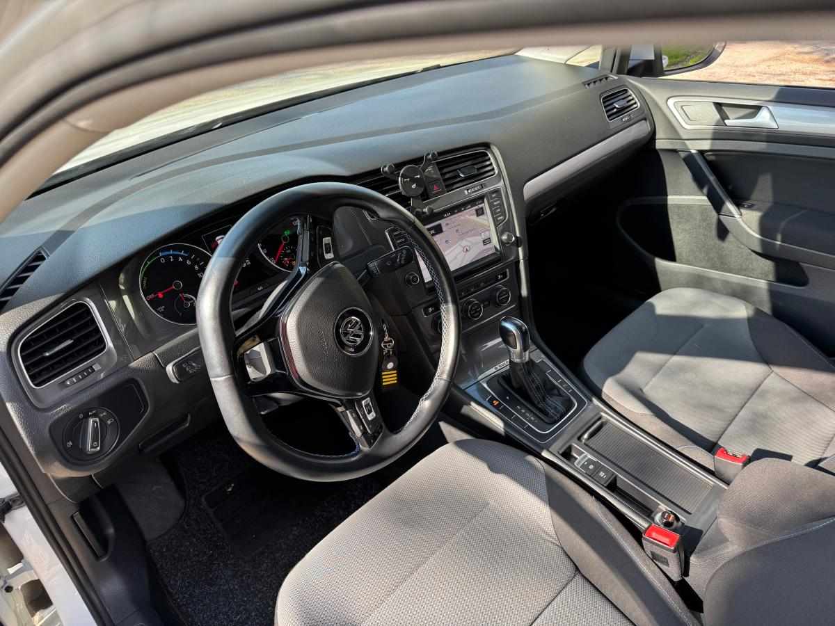 volkswagen-golf-e-golf-2014-eletrico