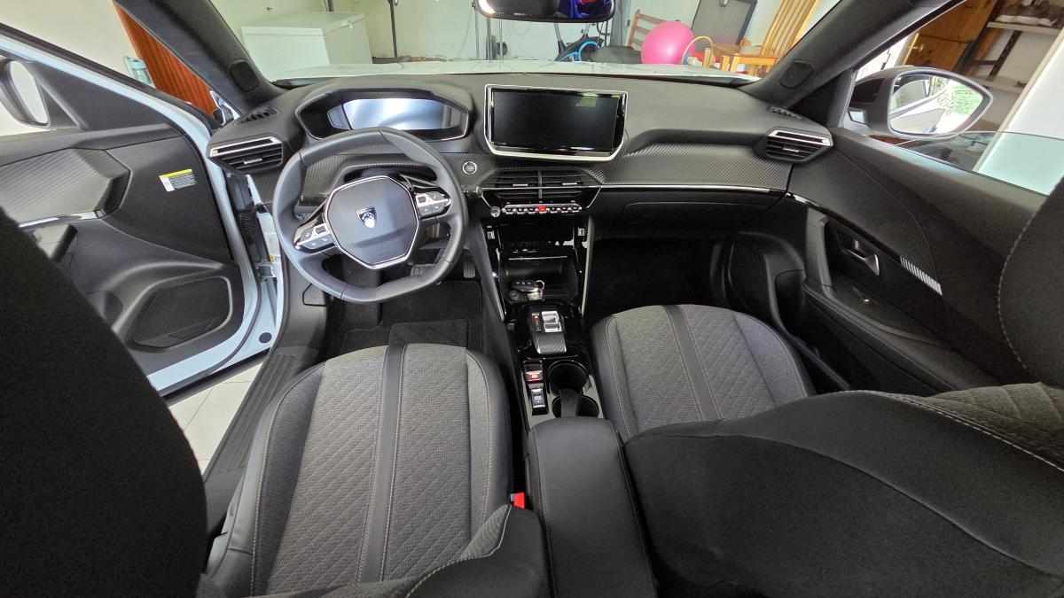 peugeot-2008-e-2008-2023-eletrico