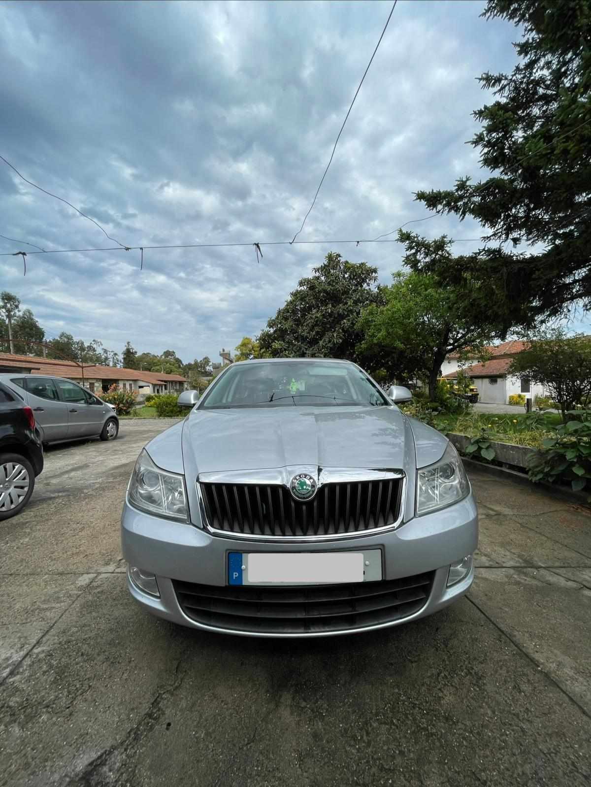 skoda-octavia-1-6-tdi-2010-diesel-1598cc