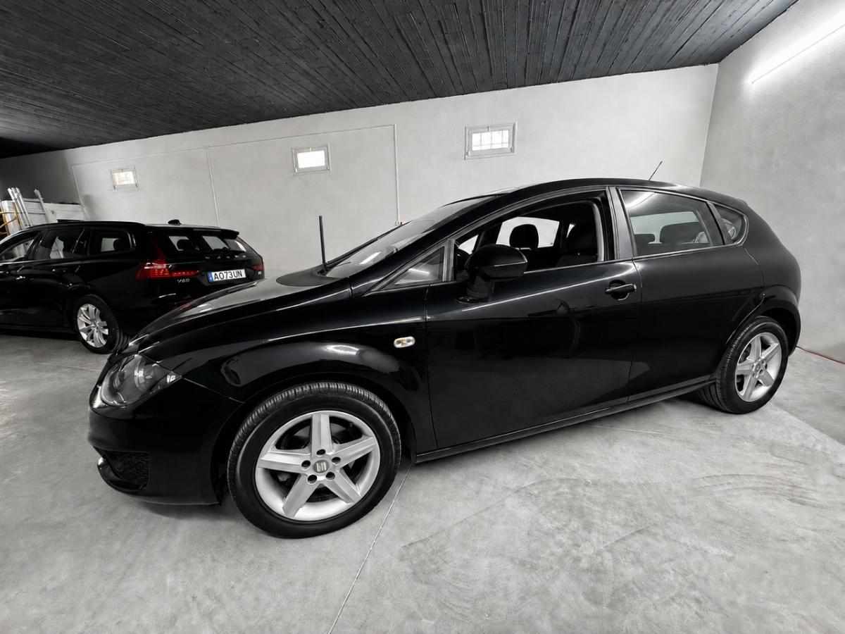 seat-leon-1-6-tdi-2011-diesel-1598cc