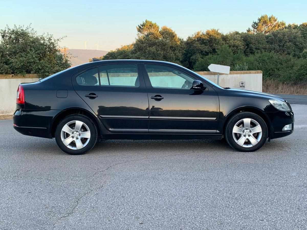 skoda-octavia-1-6-tdi-2009-diesel-1598cc