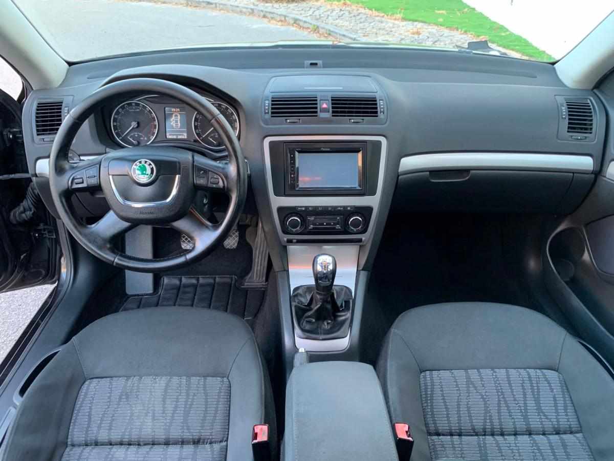 skoda-octavia-1-6-tdi-2009-diesel-1598cc
