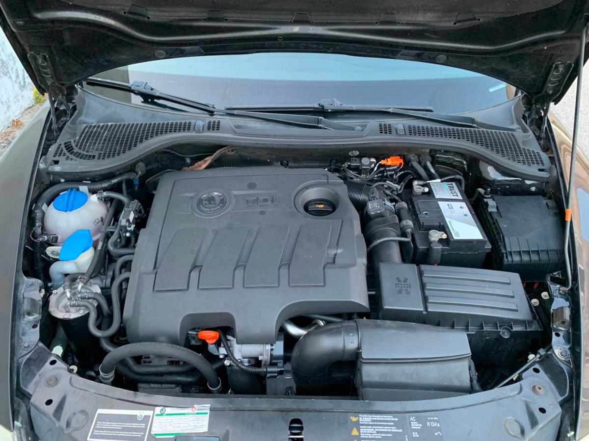 skoda-octavia-1-6-tdi-2009-diesel-1598cc
