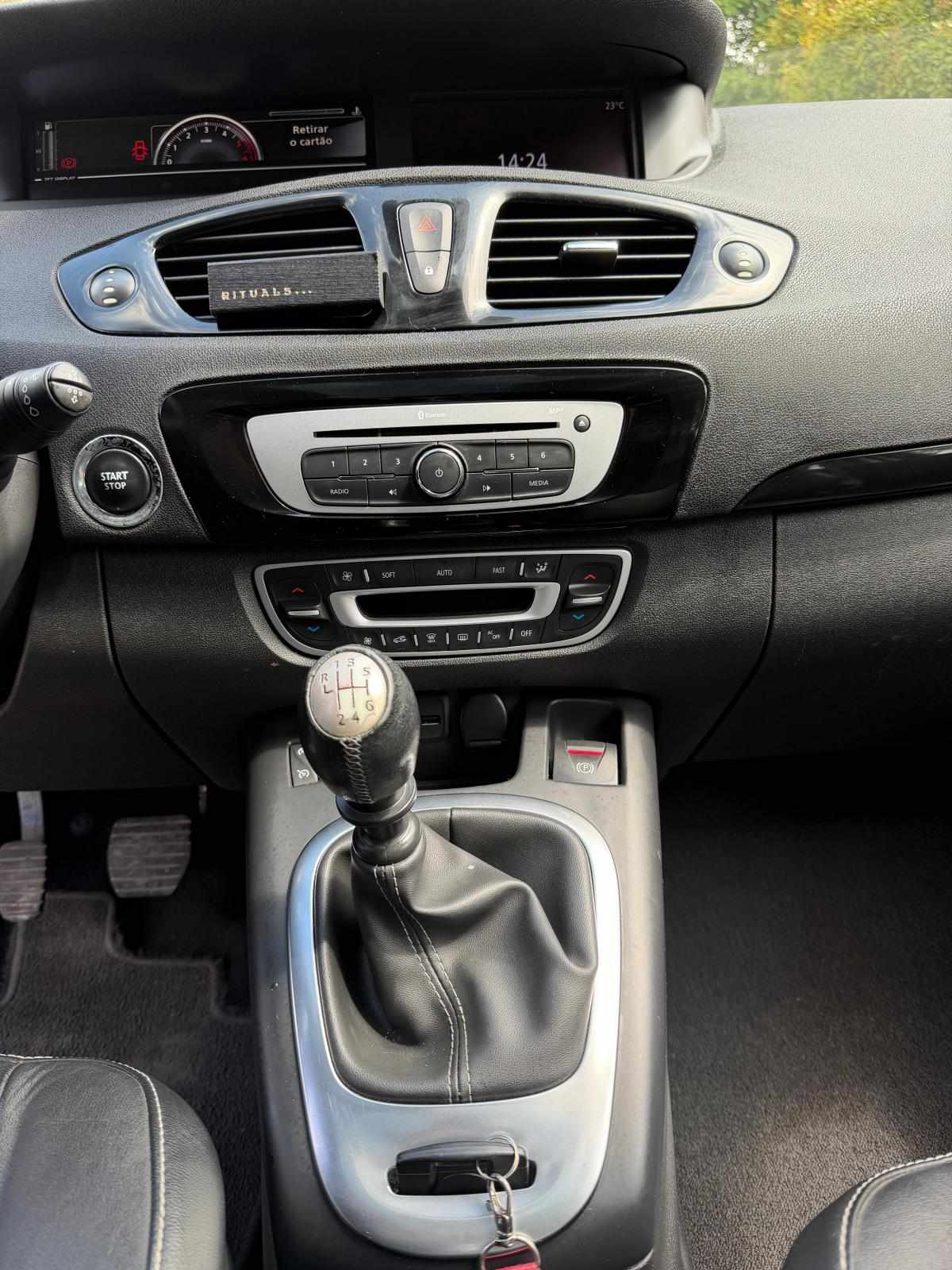 renault-scenic-1-6-dci-2014-diesel-1598cc