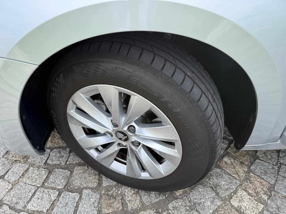 skoda-octavia-1-5-tsi-evo-2025-gasolina-1498cc