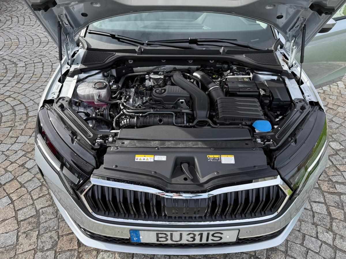 skoda-octavia-1-5-tsi-evo-2025-gasolina-1498cc