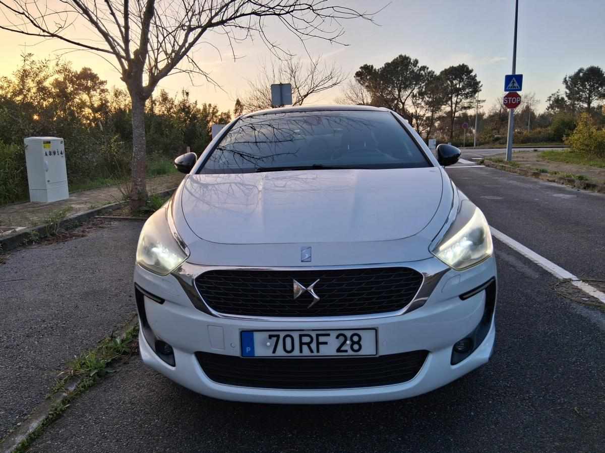 ds-ds-5-1-6-bluehdi-2016-diesel-1560cc