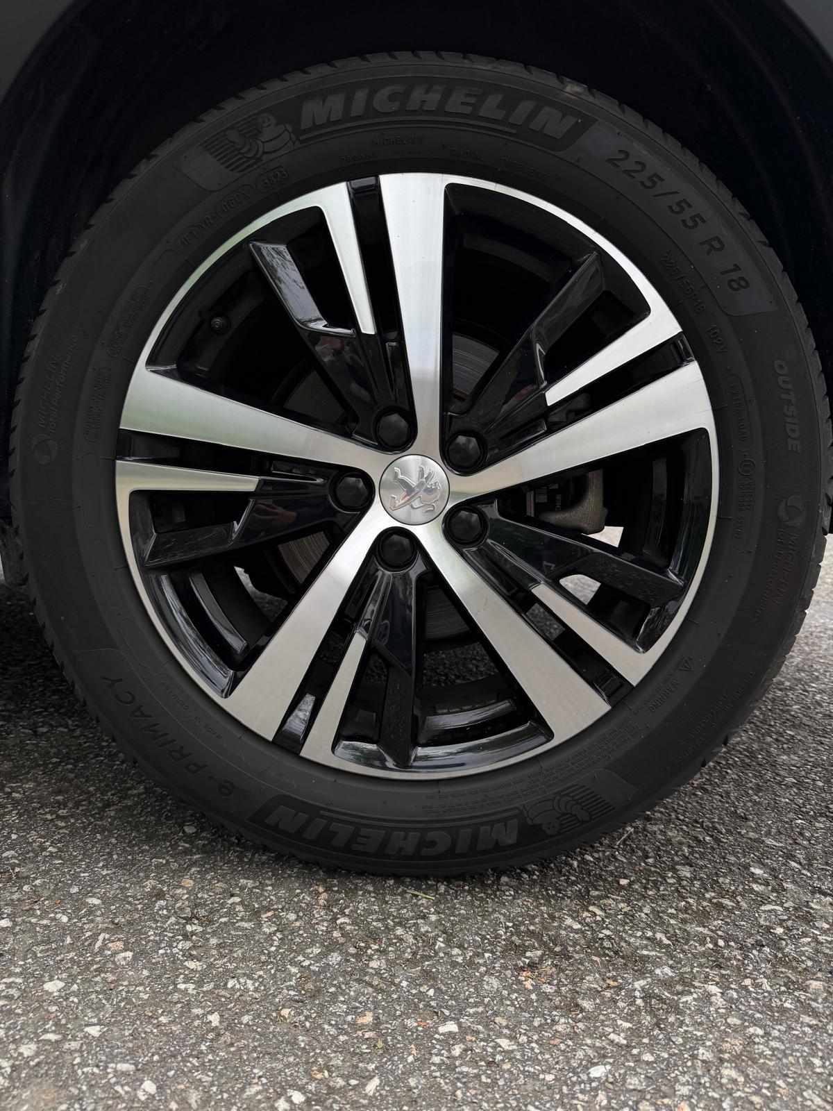 peugeot-5008-1-2-puretech-2023-gasolina-1199cc