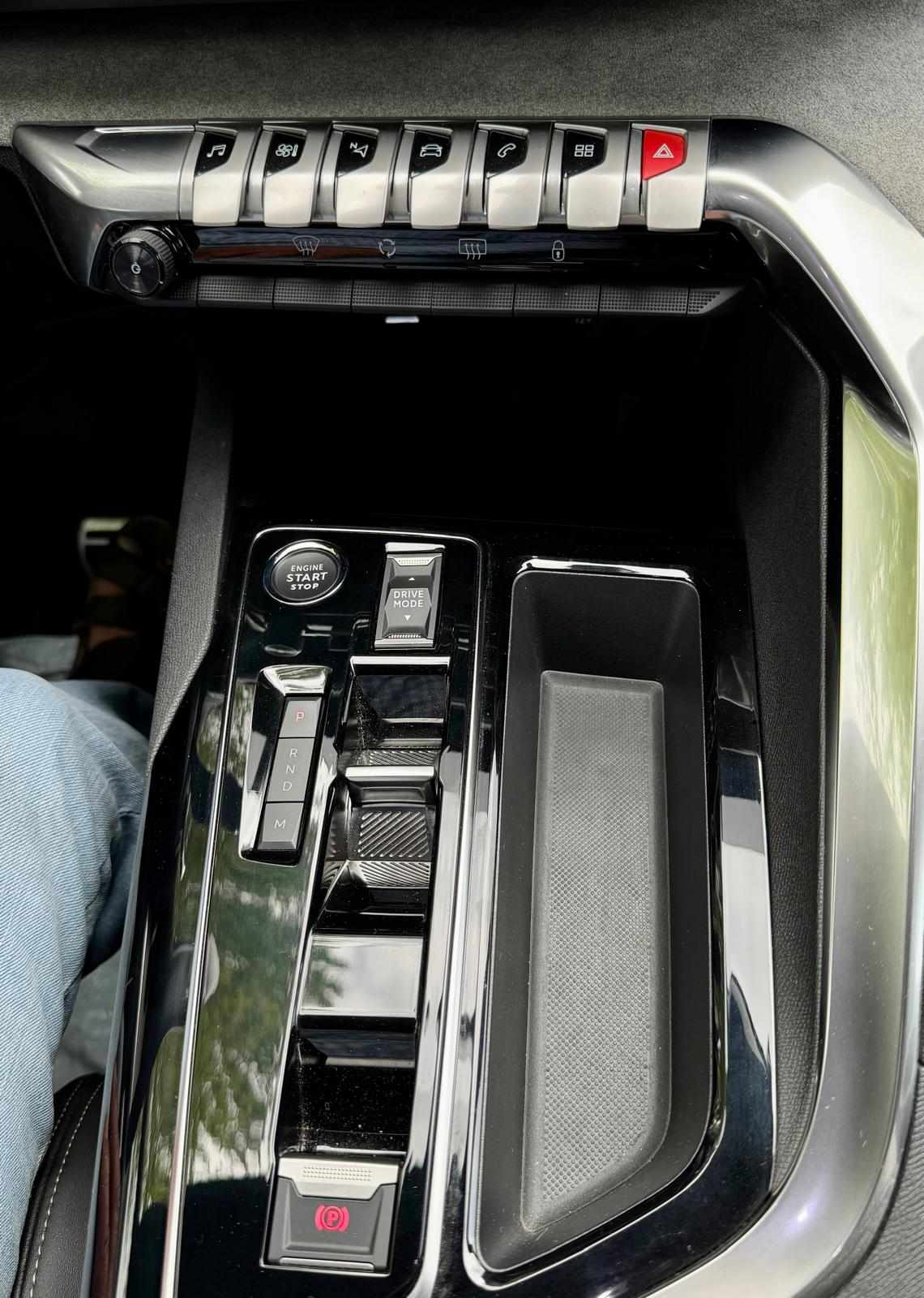 peugeot-5008-1-2-puretech-2023-gasolina-1199cc