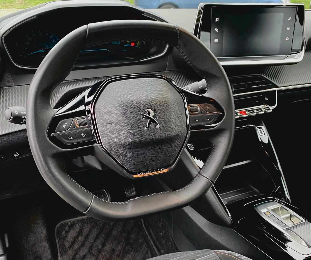 peugeot-e-2008-active-ev-50kwh-2023-eletrico
