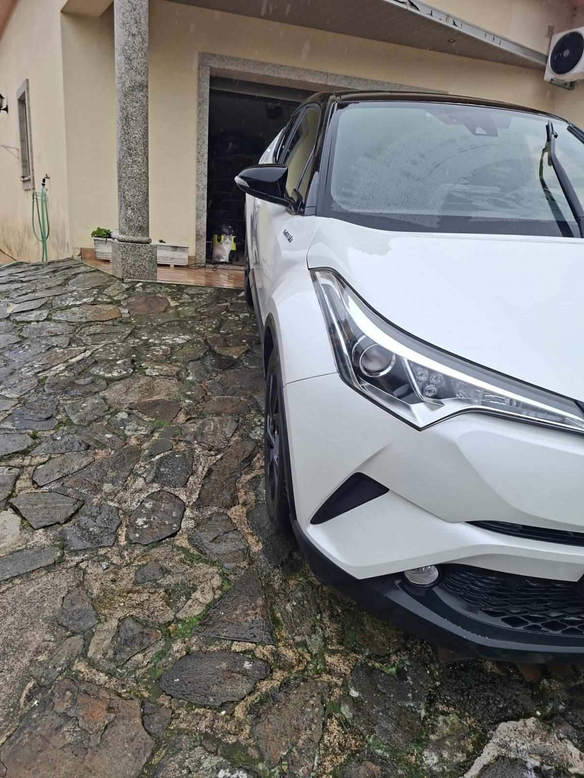 toyota-c-hr-hybrid-1-8-vvt-i-2019-gasolina-1798cc