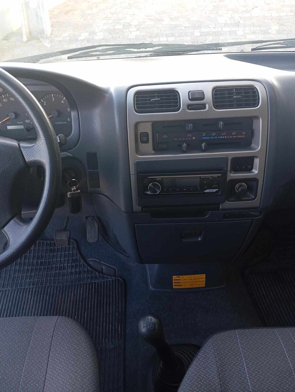 toyota-hiace-2-5-95cv-2008-diesel-2494cc