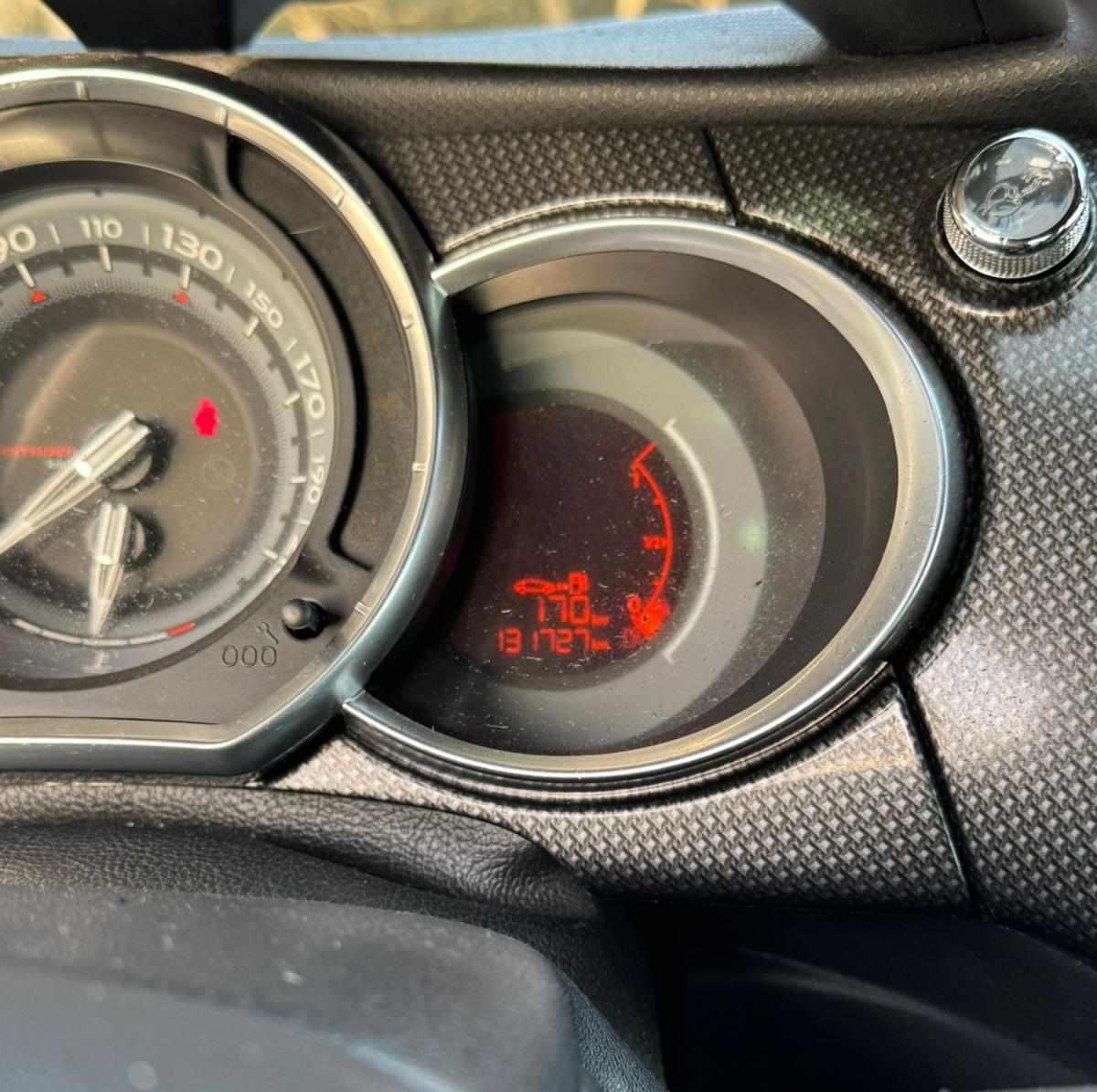 citroen-ds3-1-6-hdi-2011-diesel-1560cc