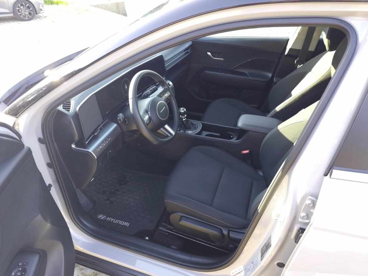 hyundai-kauai-1-0t-2024-gasolina-998cc