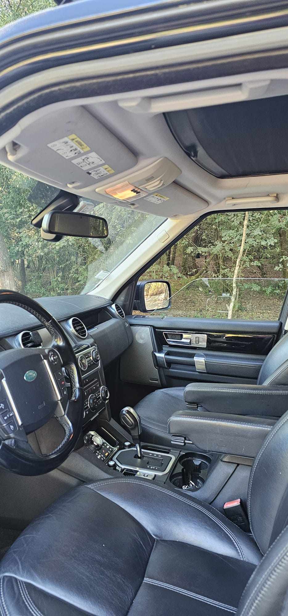 land-rover-discovery-3-0-sdv6-awd-2011-diesel-2993cc