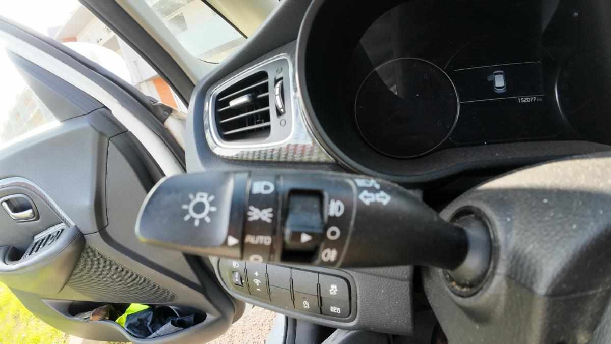 kia-carens-1-7-crdi-2018-diesel-1685cc