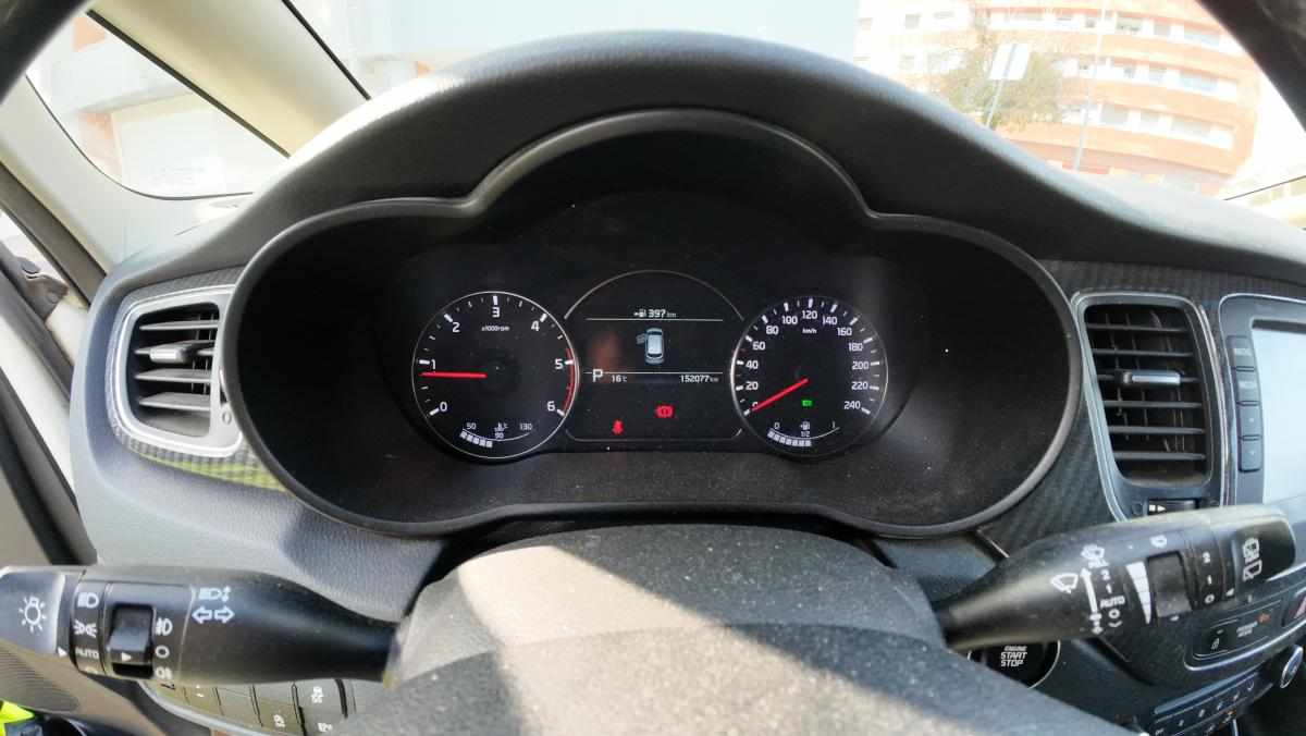 kia-carens-1-7-crdi-2018-diesel-1685cc