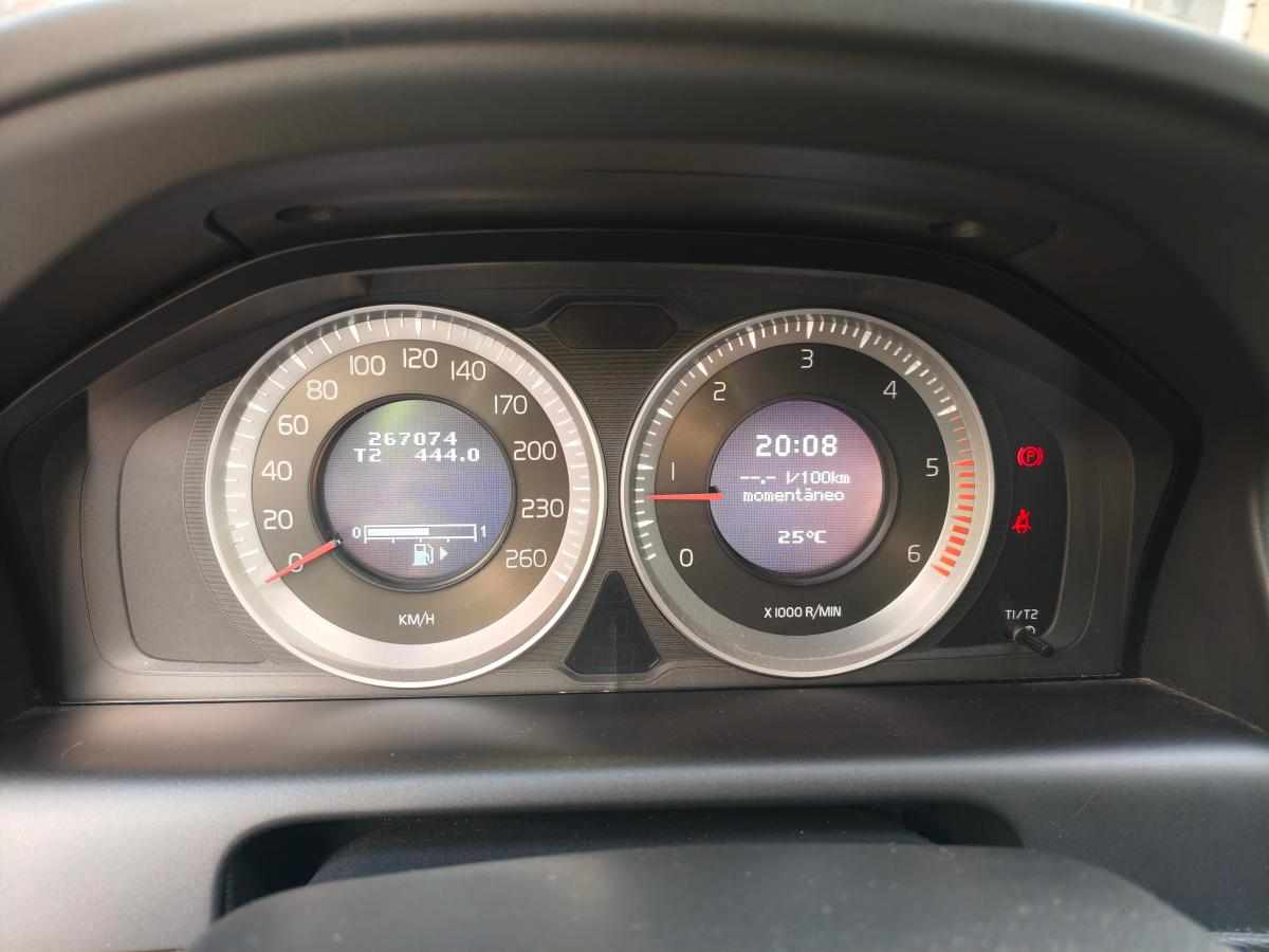 volvo-xc60-2-0-d3-2011-diesel-1984cc