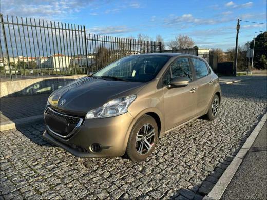 peugeot-208-1-4-hdi-2013-diesel-1398cc