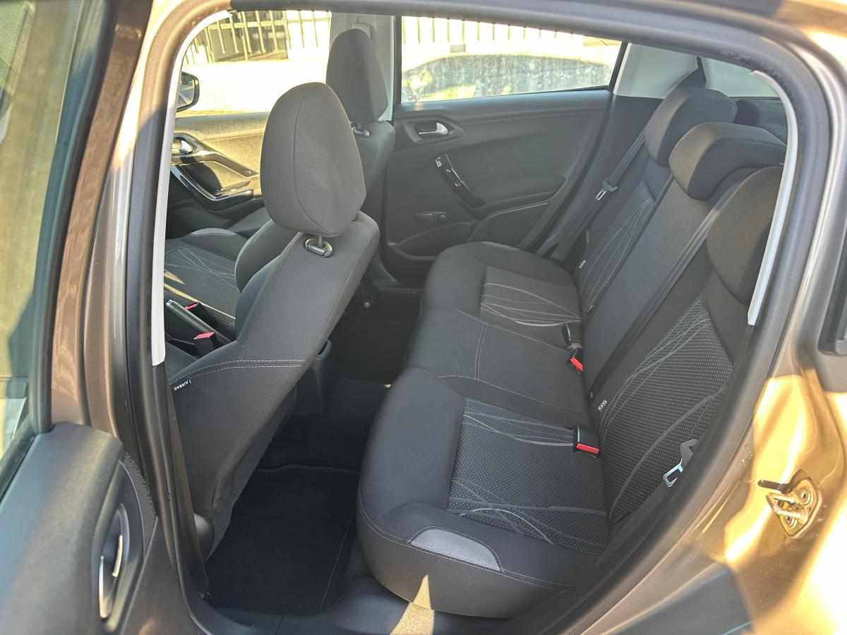 peugeot-208-1-4-hdi-2013-diesel-1398cc