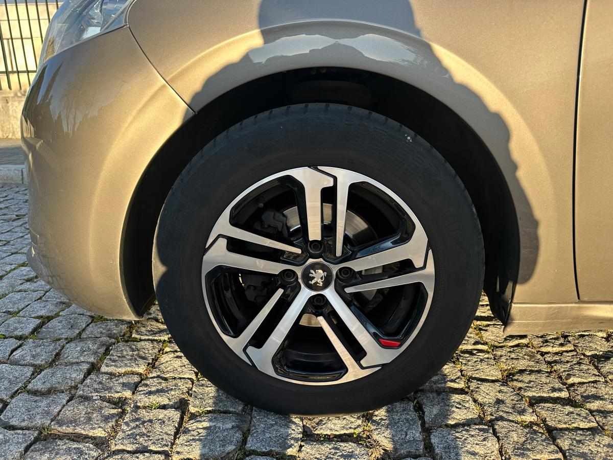 peugeot-208-1-4-hdi-2013-diesel-1398cc