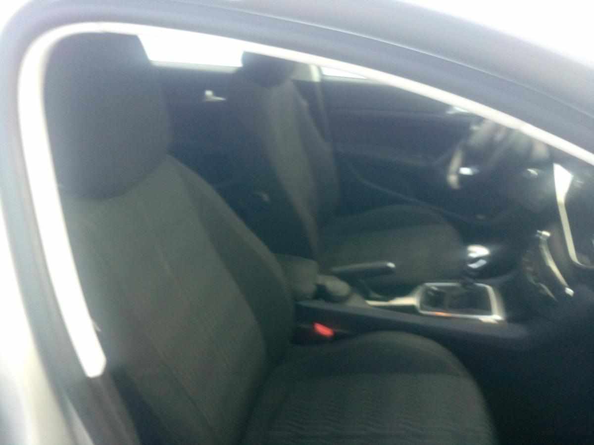 peugeot-308-sw-1-6-blue-hdi-2015-diesel-1600cc